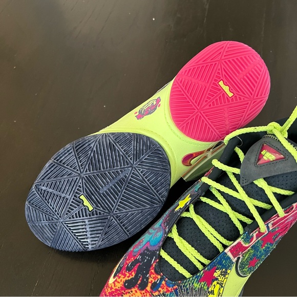 ✔️ New✔️ NIKE Lebron XXII 22 Bryce’s World - Picture 4 of 9